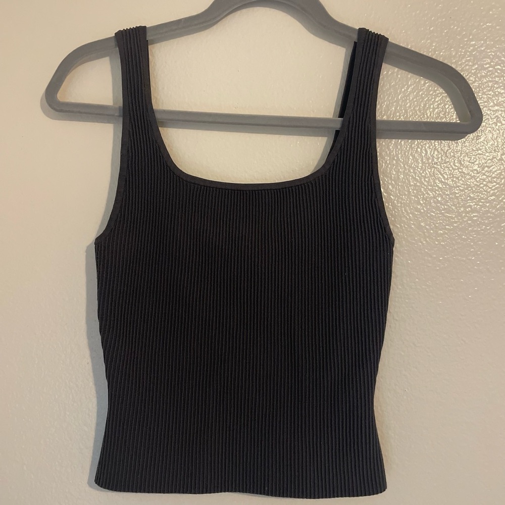 Aritzia Sculpt Knit Tank